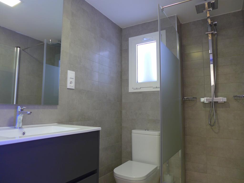 Rentalmar Navarra Family Suites Salou Kamer foto