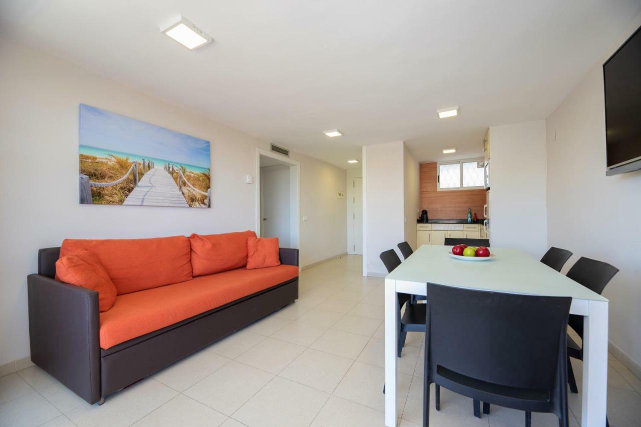 Rentalmar Navarra Family Suites Salou Buitenkant foto